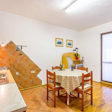 Apartments Dragica Valbandon Exterior photo
